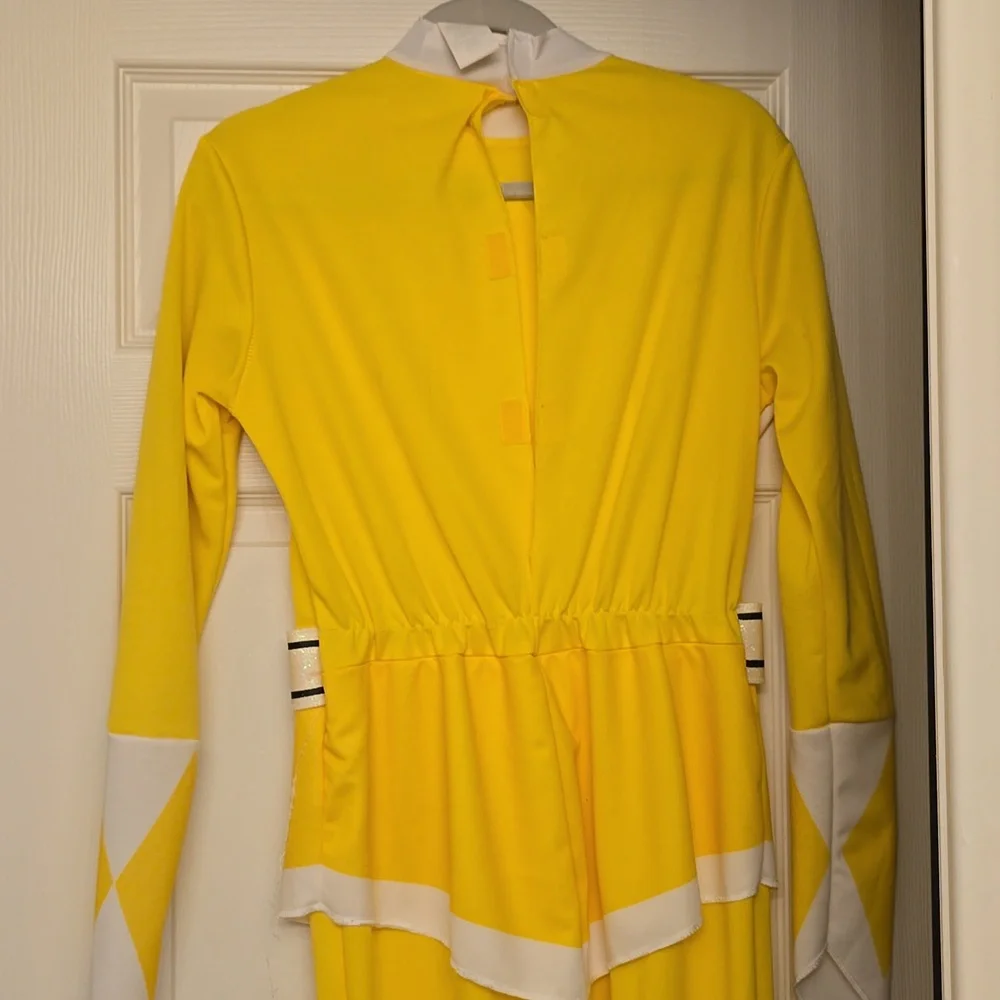 Yellow Power Ranger Costume - Picture 2 of 2